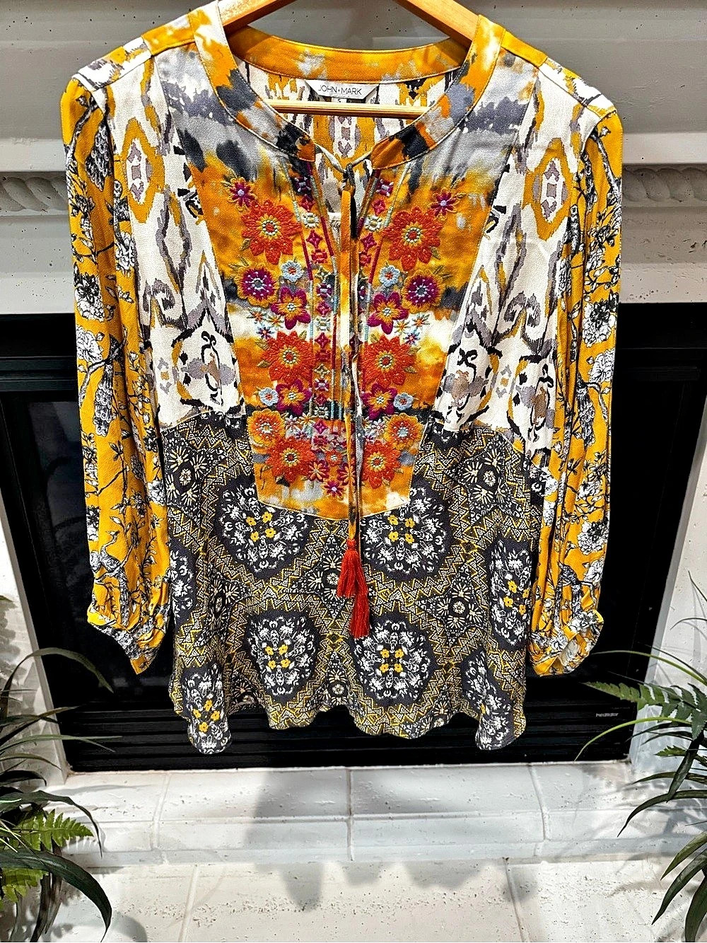 John Mark Mixed Media Peasant Style Blouse in Yellow & Gray Size Small